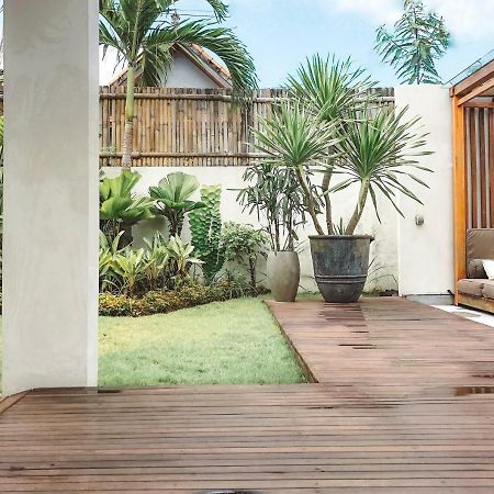 Suites Infinity & Beyond Seminyak Esterno foto