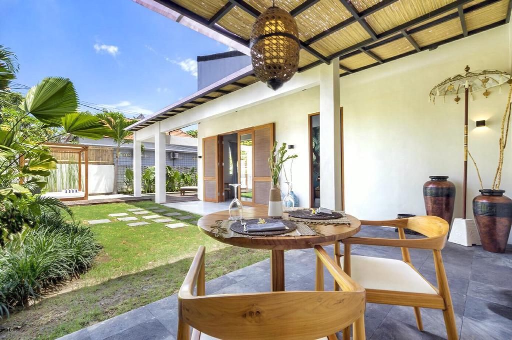 Suites Infinity & Beyond Seminyak Esterno foto