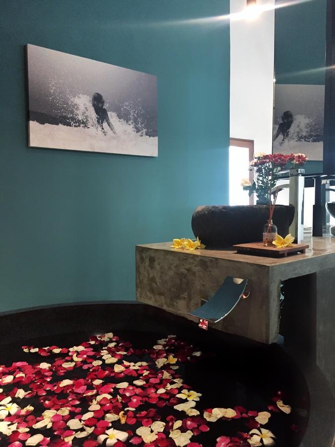 Suites Infinity & Beyond Seminyak Esterno foto