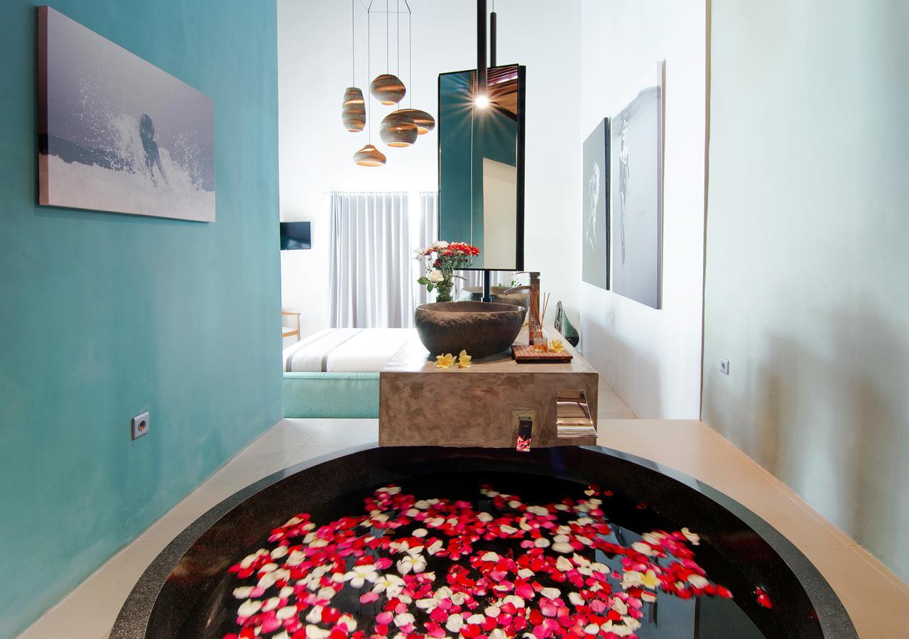 Suites Infinity & Beyond Seminyak Esterno foto