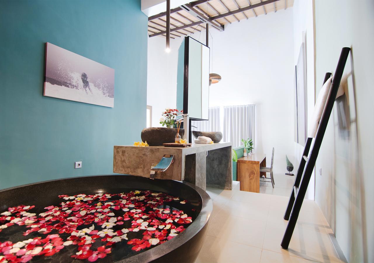 Suites Infinity & Beyond Seminyak Esterno foto
