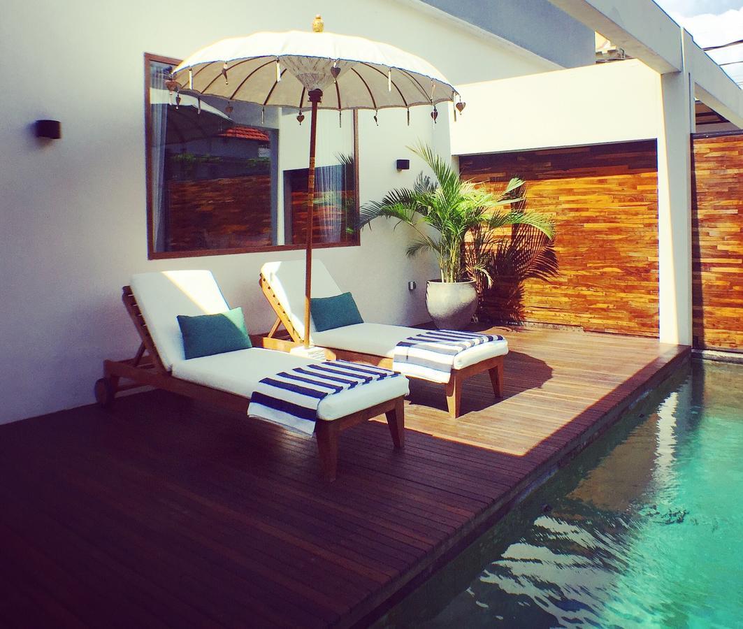 Suites Infinity & Beyond Seminyak Esterno foto