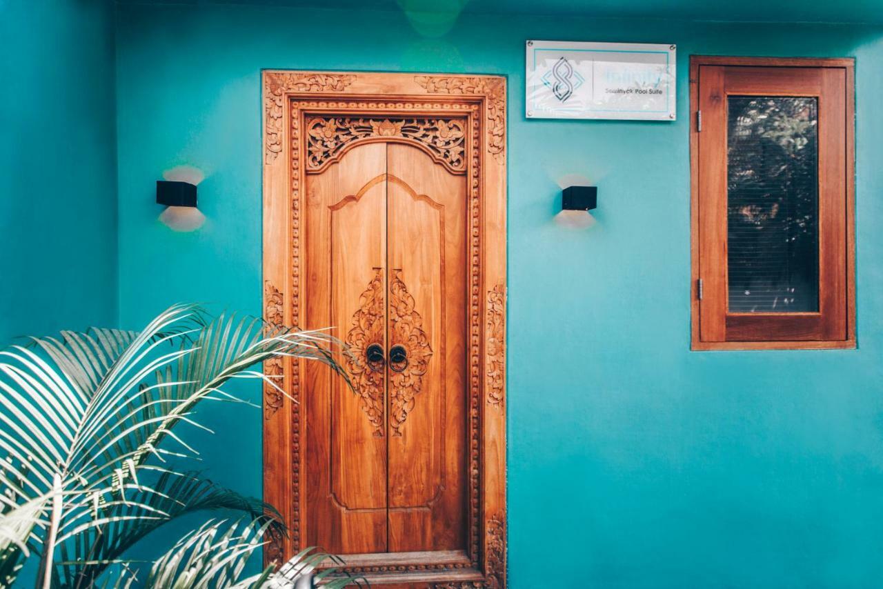 Suites Infinity & Beyond Seminyak Esterno foto